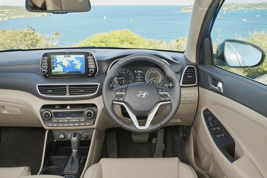 Торпедо Hyundai Tucson Highlander (TL) 2018 года  (AU) (фото 29 из 40)